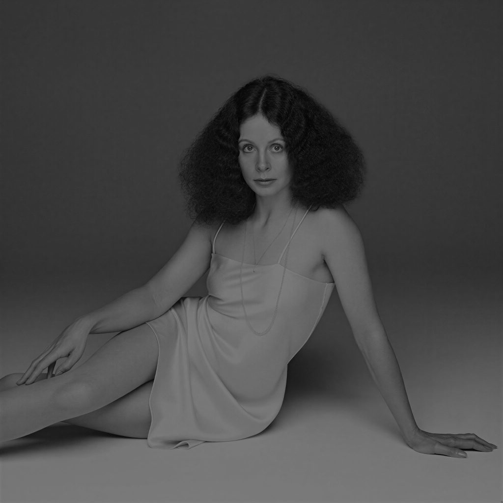 Sarah Miles Biography
